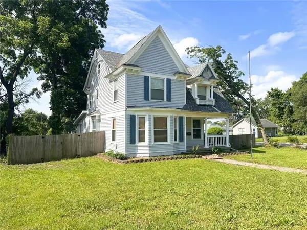 401 E Mcpherson Street, Knob Noster, MO 65336