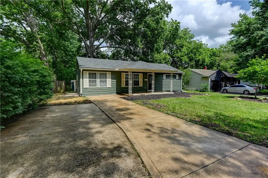 6314 E 149th Street, Grandview, MO 64030 - #2