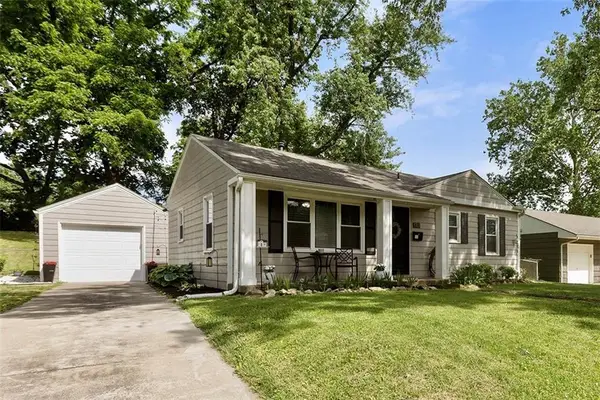 5313 N Euclid Avenue, Kansas City, MO 64118