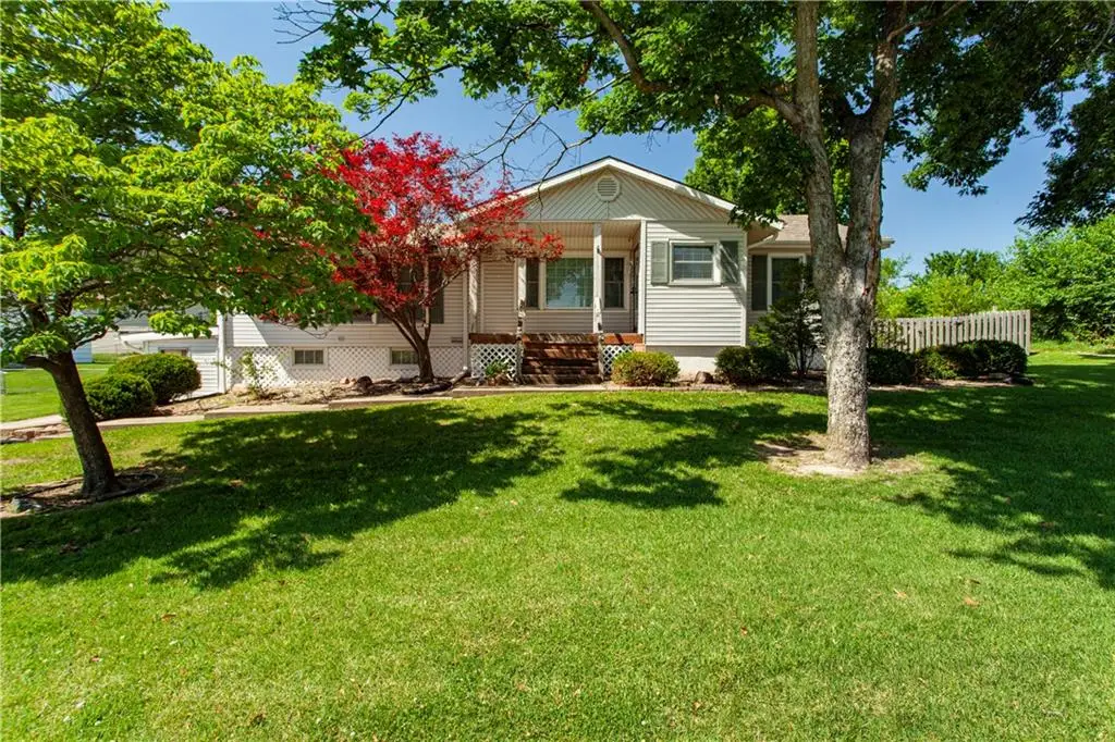 15800 E Salisbury Road, Independence, MO 64050 - #1
