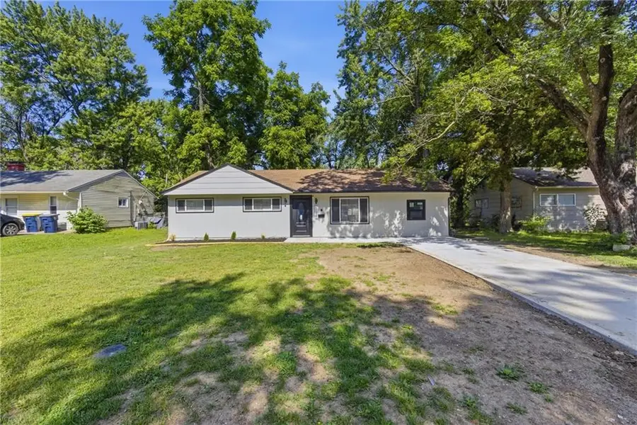 11310 Corrington Avenue, Kansas City, MO 64134 - #2