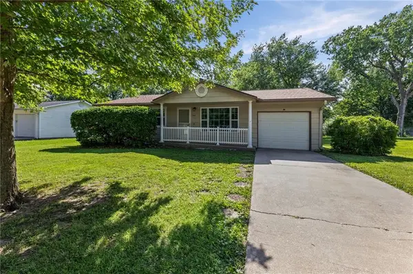 414 Kansas Drive, Iola, KS 66749