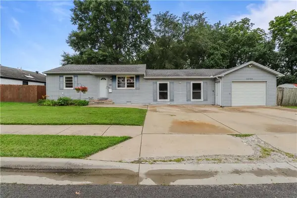 6036 Rosehill Road, Shawnee, KS 66216
