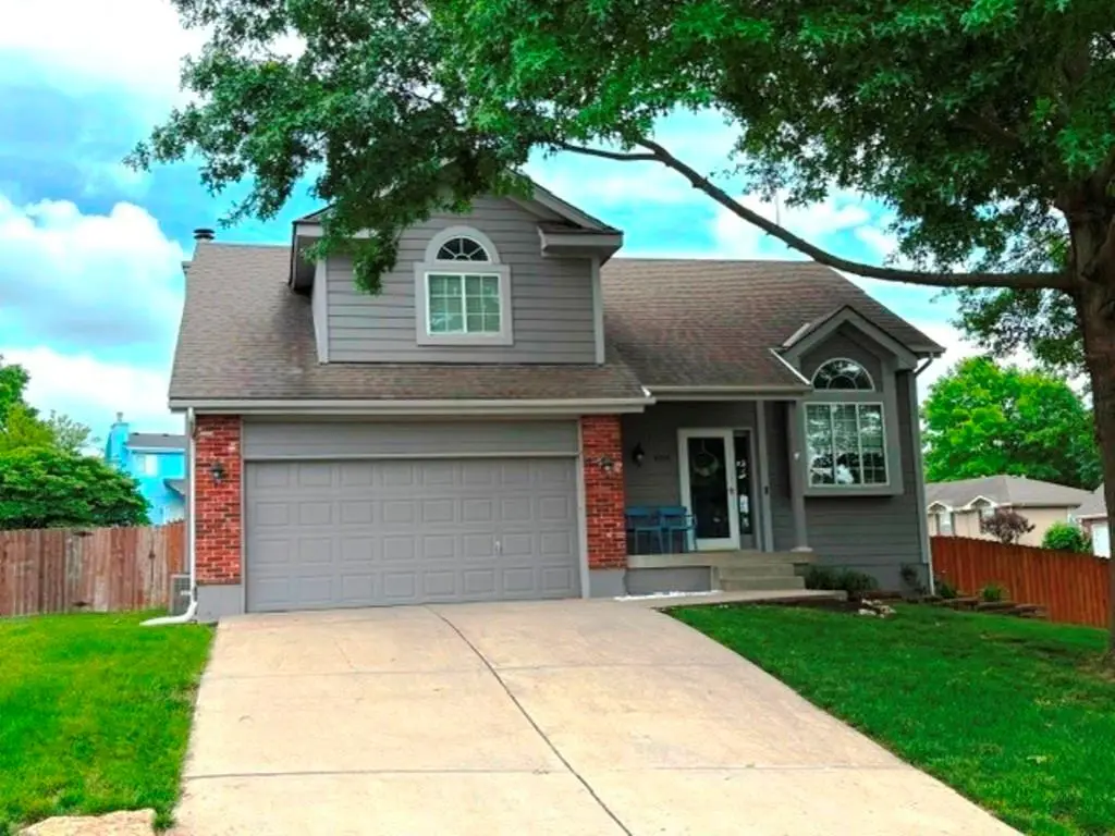 4301 NW Cortland Drive, Blue Springs, MO 64015 - #1