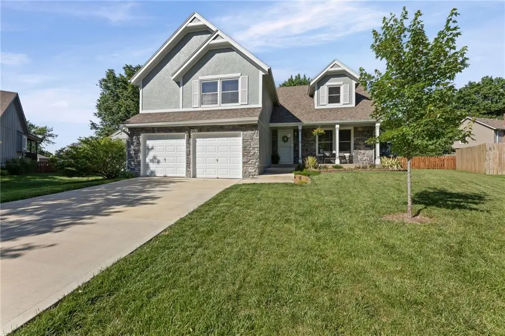 2110 S Halleys Court, Olathe, KS 66062 - #1