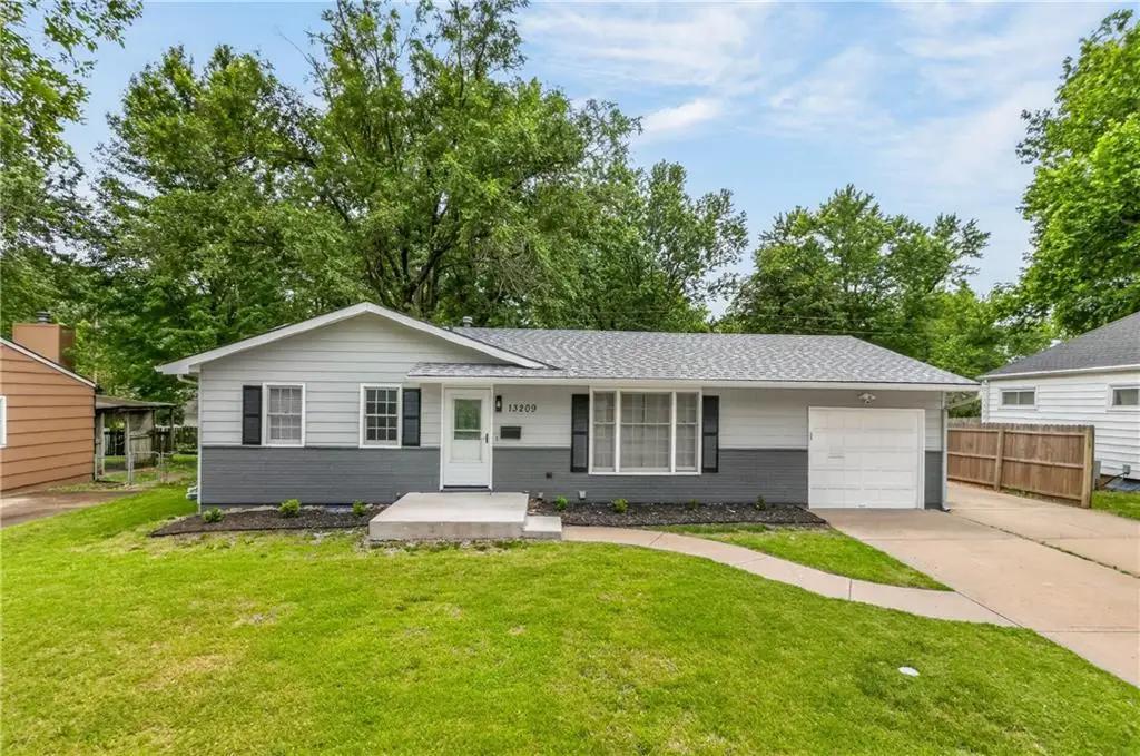 13209 Herrick Avenue, Grandview, MO 64030 - #1