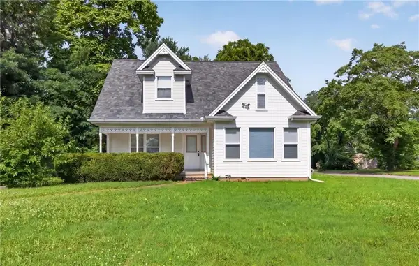 1045 N Colorado Street, Nevada, MO 64772