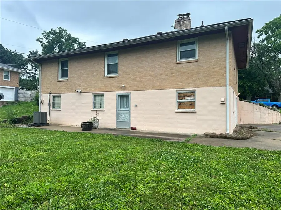 2020 S Pearl Street, Independence, MO 64055 - #2