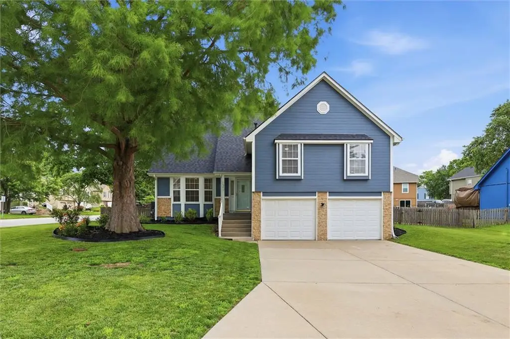 1906 Choctaw Drive, Greenwood, MO 64034 - #1