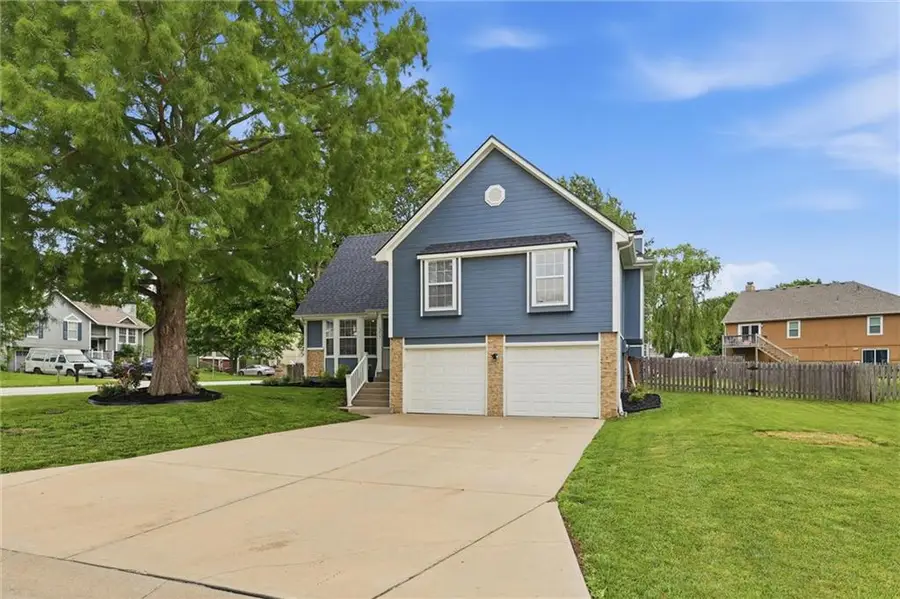 1906 Choctaw Drive, Greenwood, MO 64034 - #2