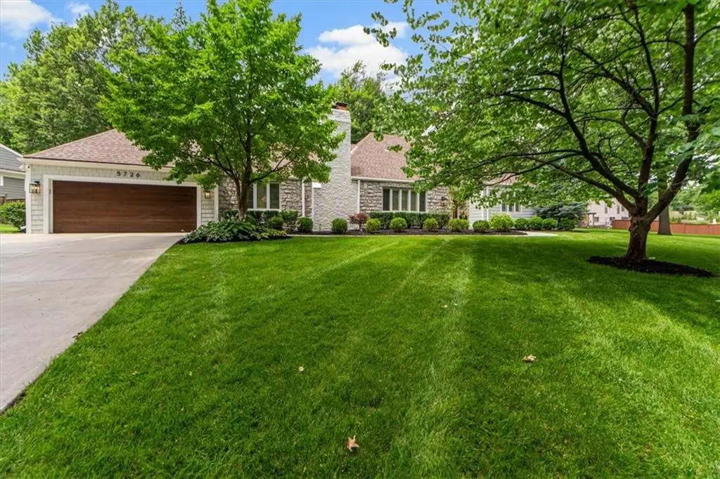 5726 Howe Drive, Fairway, KS 66205 - #1