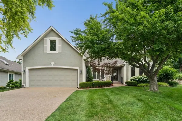 12605 Cedar Street, Leawood, KS 66209