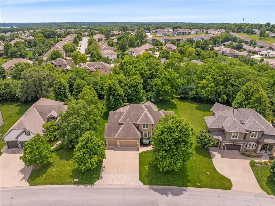 1613 NE Shadow Valley Drive, Lees Summit, MO 64064 - #2