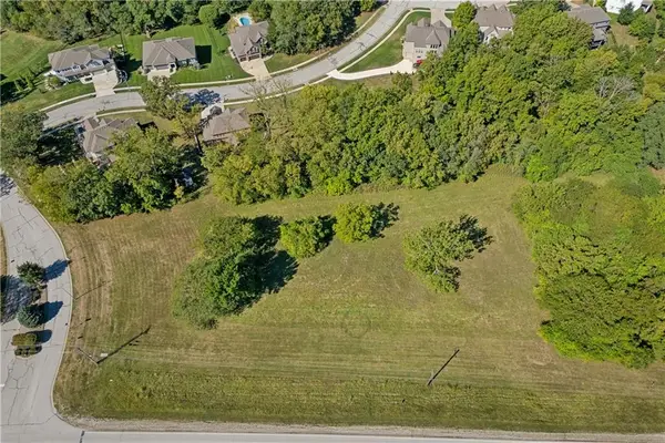1548 Timber Ridge Drive, Liberty, MO 64068