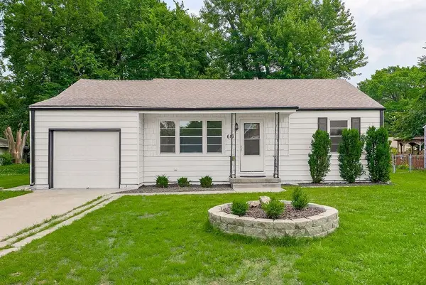 616 S Lee Avenue, Olathe, KS 66061