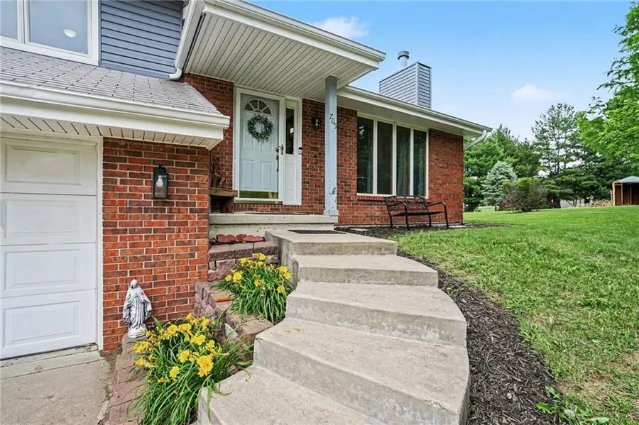 705 Benjamin Avenue, Gower, MO 64454 - #2