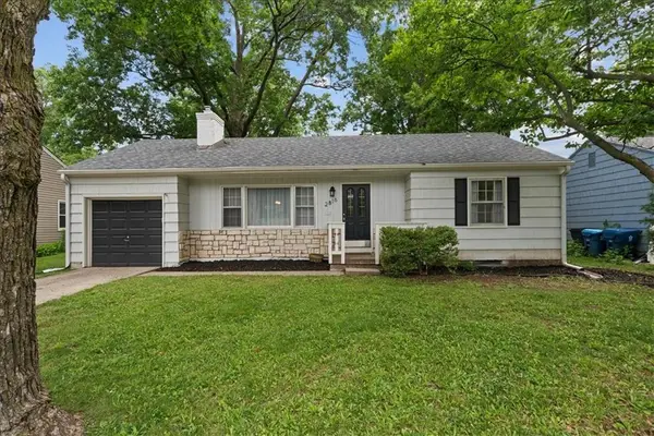 2816 W 75th Street, Prairie Village, KS 66208