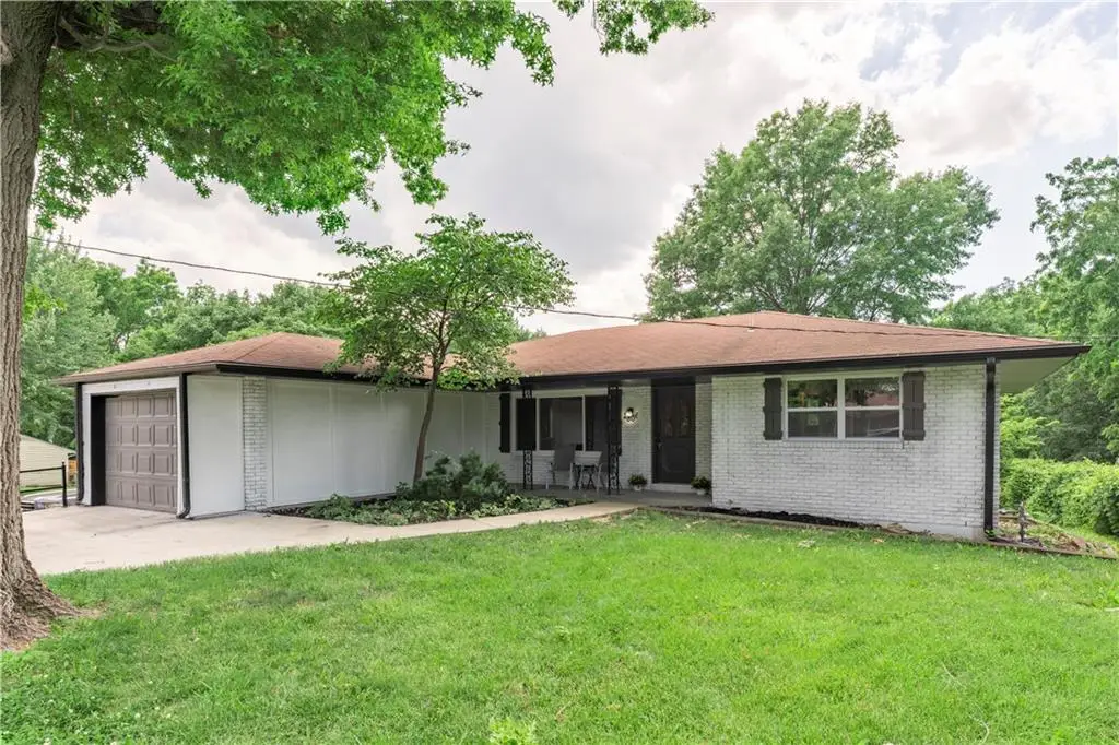 2806 N River Boulevard, Independence, MO 64050 - #1