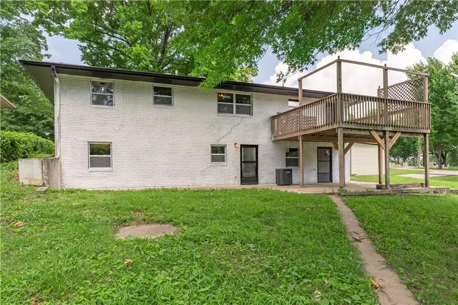 2806 N River Boulevard, Independence, MO 64050 - #3