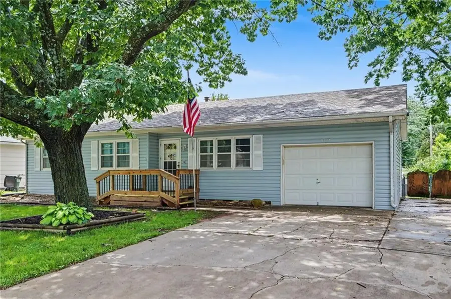 1615 E Glenn Drive, Lawrence, KS 66044 - #3
