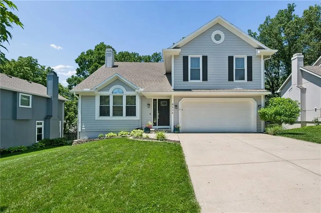 8534 N Flora Avenue, Kansas City, MO 64155 - #1