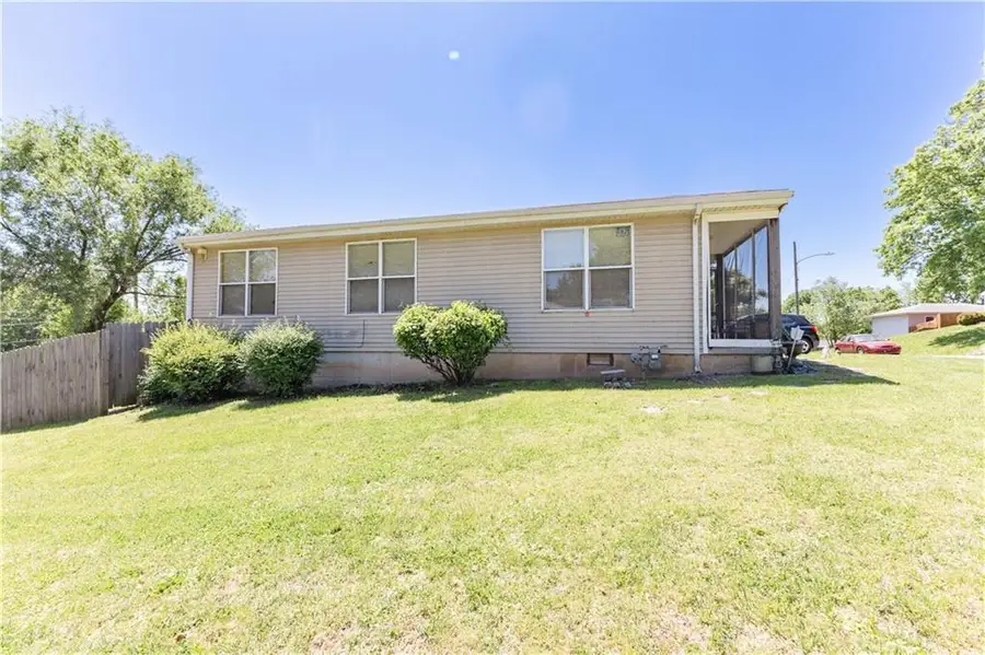 1917 N 14th Street, Kansas City, KS 66104 - #3