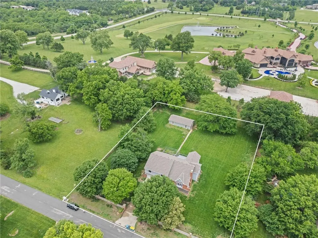 6888 W 185th Terrace, Stilwell, KS 66085 - #1