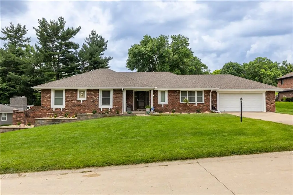 20 Stonecrest Drive, Saint Joseph, MO 64506 - #1