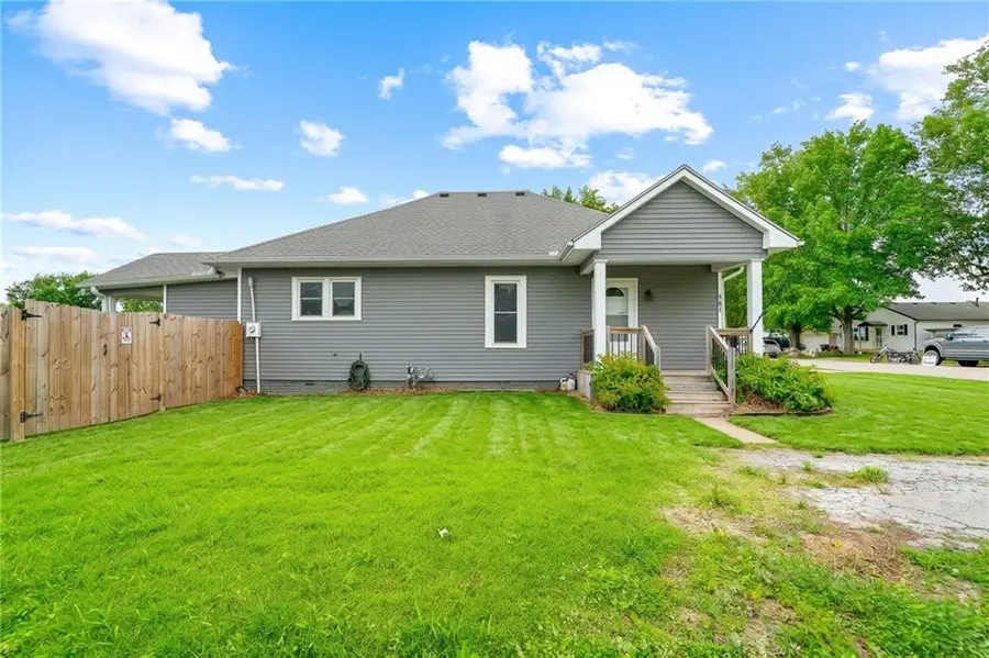 501 W 29th Street, Higginsville, MO 64037 - #2