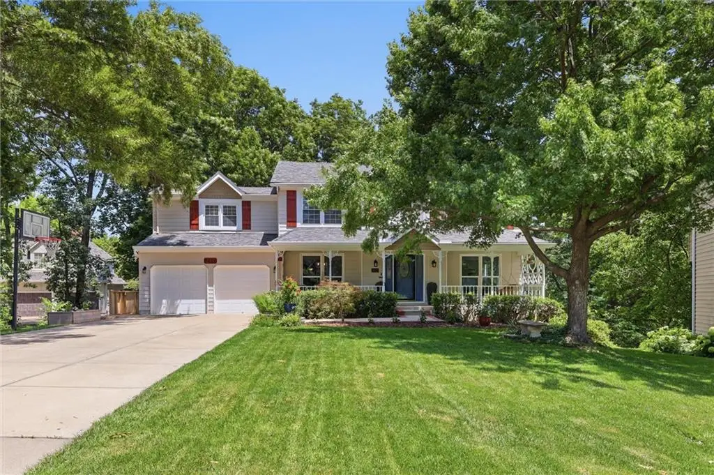 7621 Acuff Lane, Lenexa, KS 66216 - #1