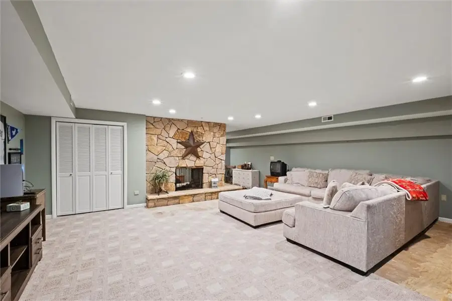 402 Lees Circle Drive, Fort Scott, KS 66701 - #3
