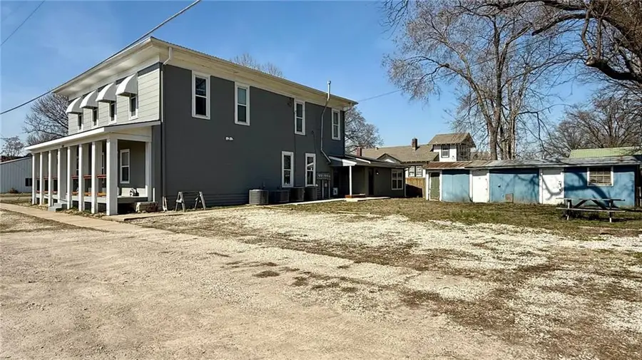 102 E 3rd Street, Linwood, KS 66052 - #2