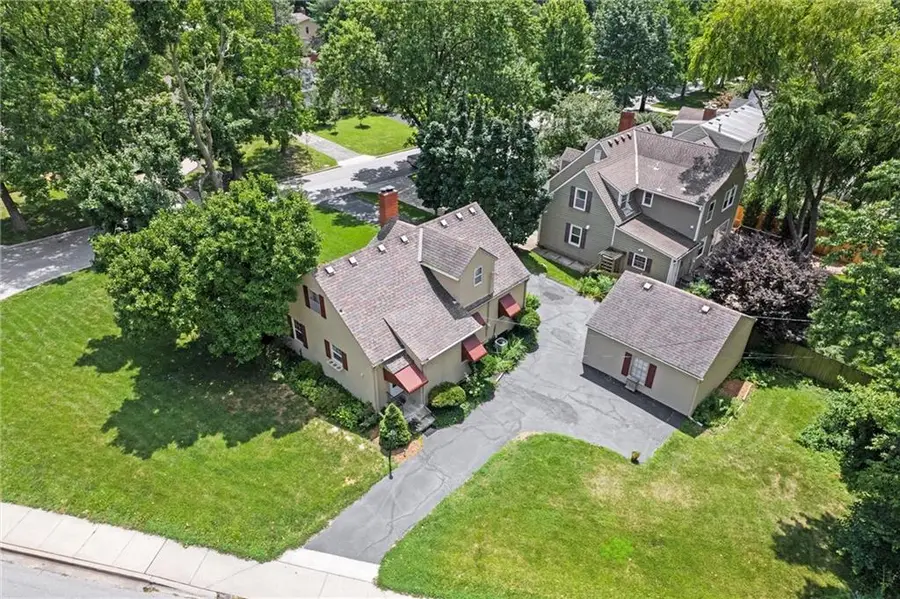 5324 Fairway Road, Fairway, KS 66205 - #2