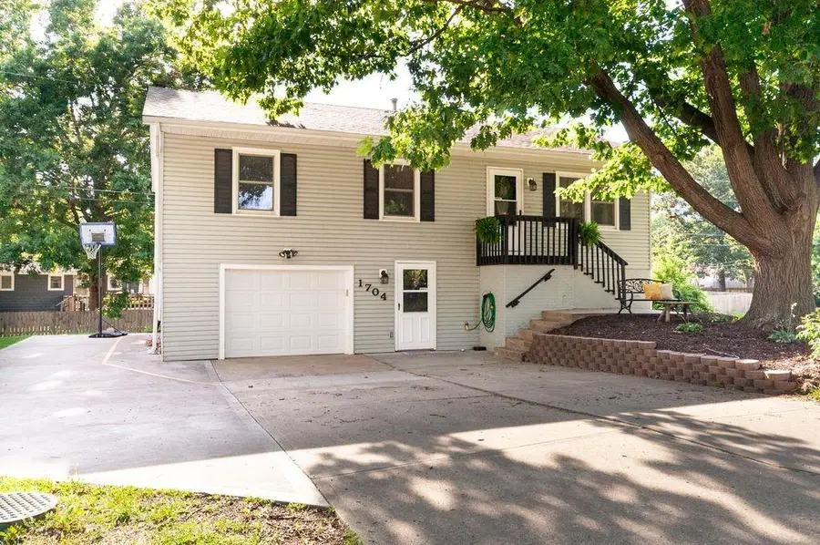 1704 Beverly Circle, Harrisonville, MO 64701 - #2