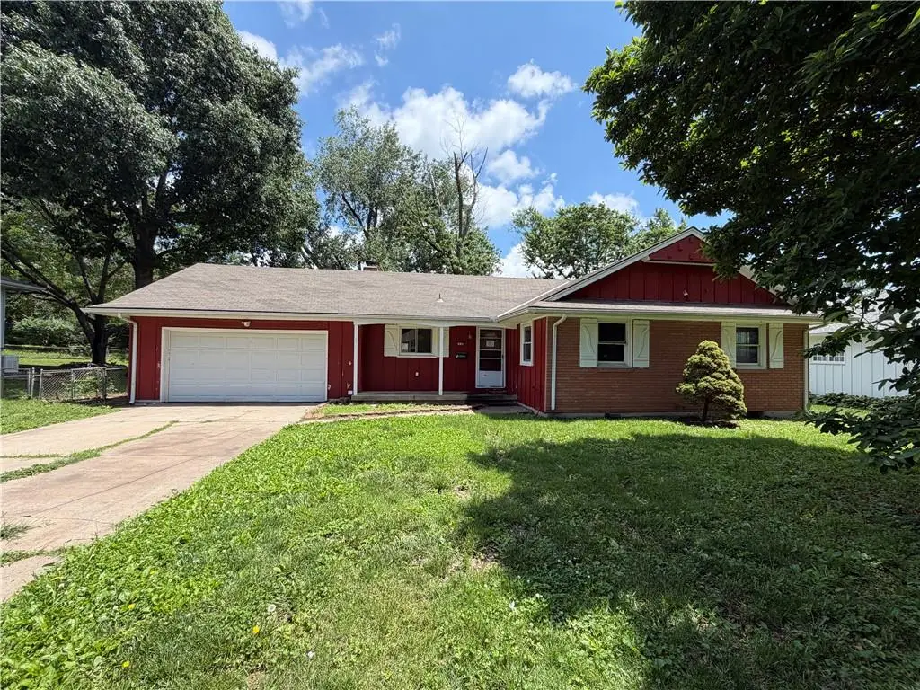 5913 Hunter Street, Raytown, MO 64133 - #1