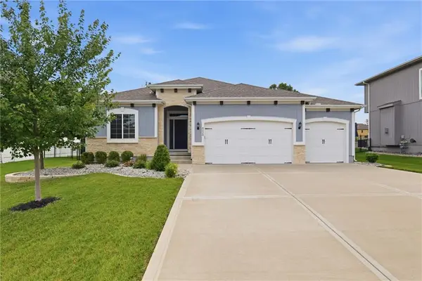 4520 SW Nautilus Place, Lee's Summit, MO 64082