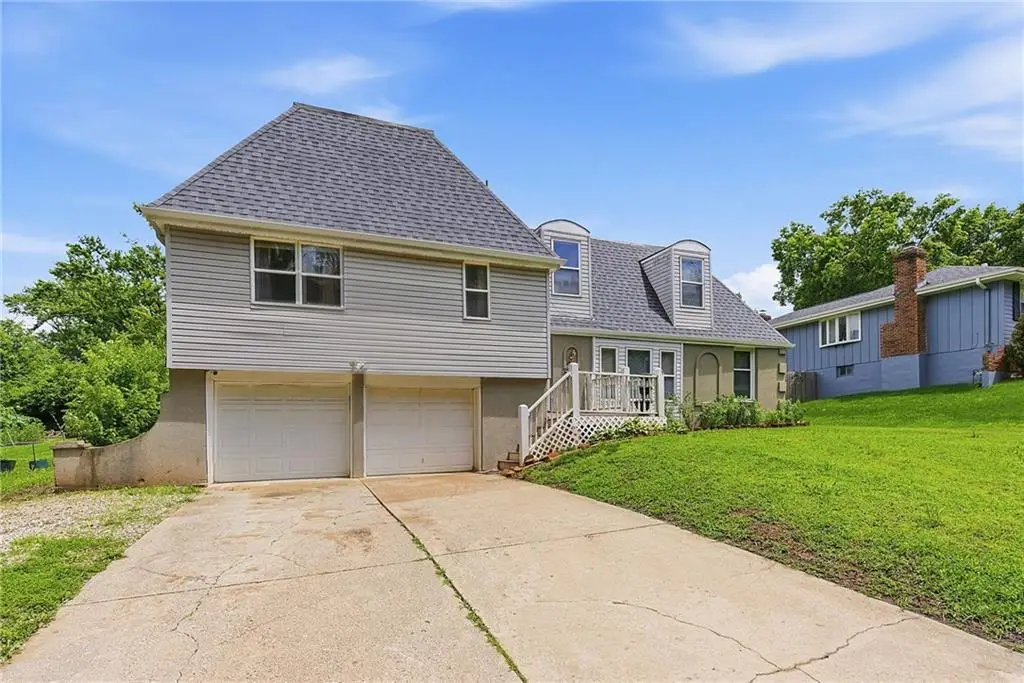 13013 Corrington Avenue, Grandview, MO 64030 - #1