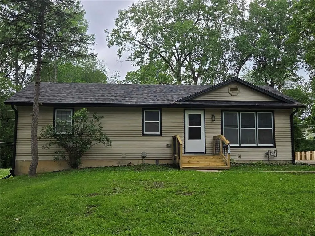 904 S 5th Street, Savannah, MO 64485 - #1