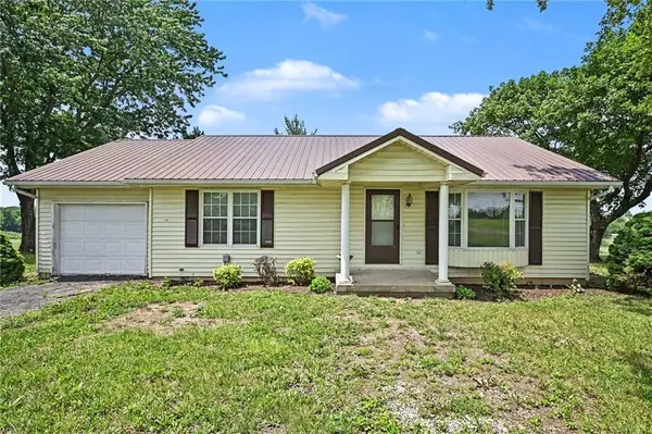 3975 SW State Route N Highway, Stewartsville, MO 64490