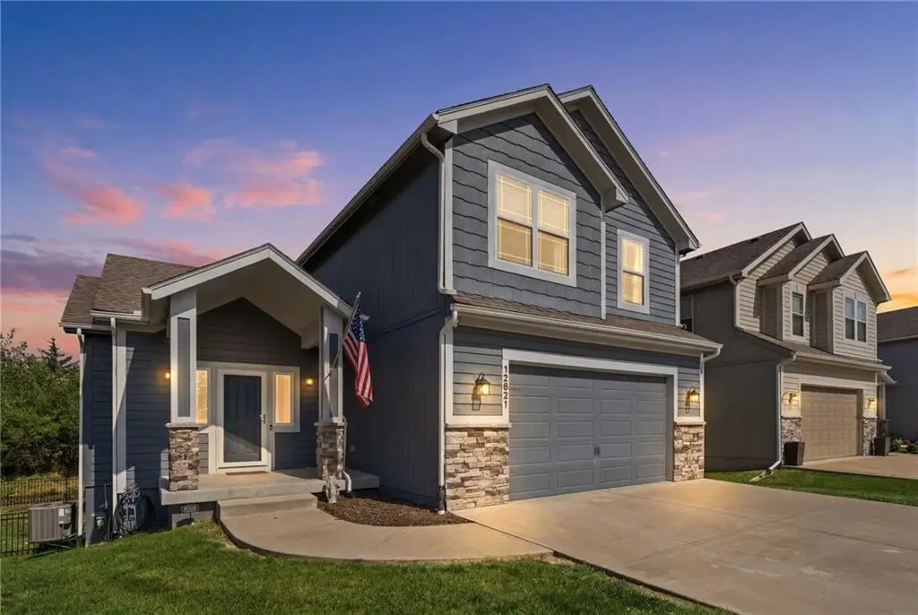 12621 Charlotte Street, Kansas City, MO 64146 - #1