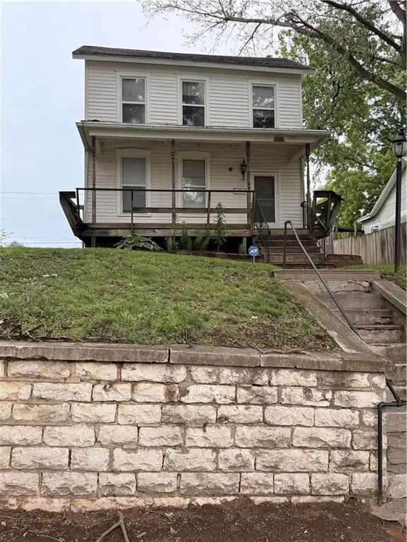 1917 Jones Street, St Joseph, MO 64501
