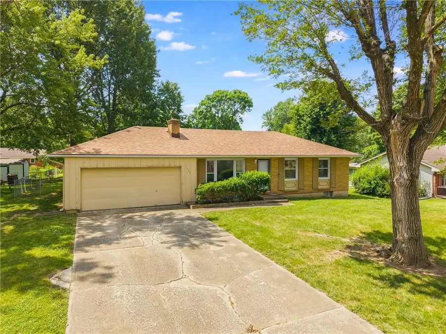 1707 NE 75th Street, Gladstone, MO 64118 - #2