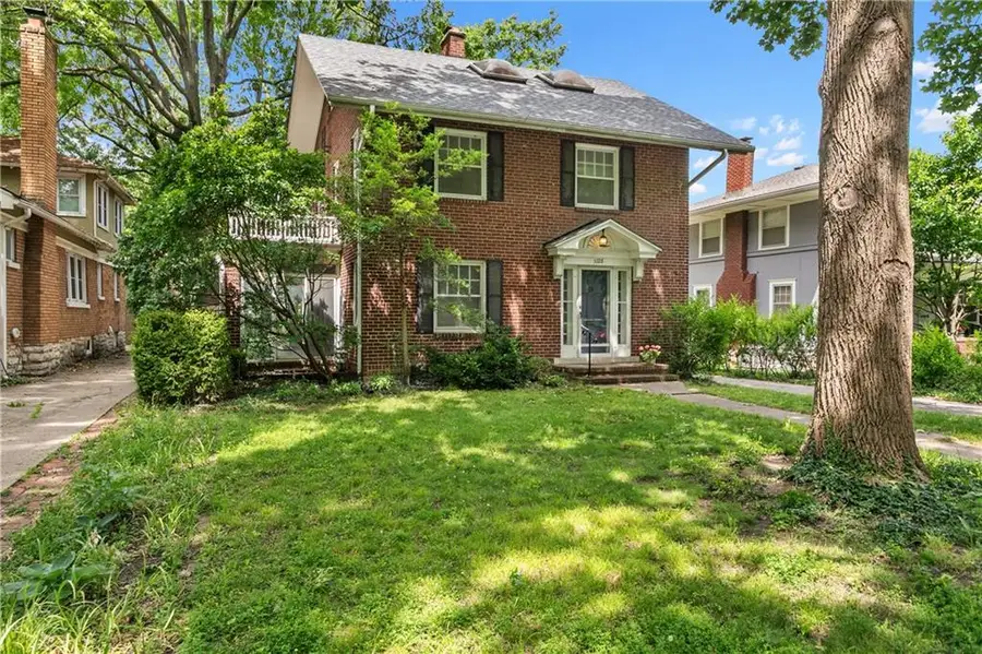 5728 Rockhill Road, Kansas City, MO 64110 - #2