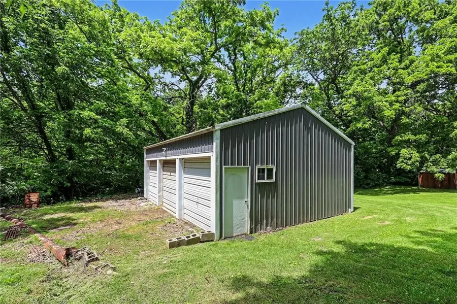 15818 Salem Road, Excelsior Springs, MO 64024 - #3