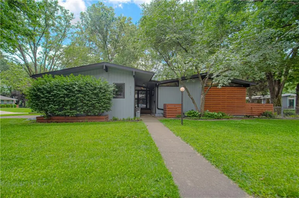 9122 Grant Lane, Overland Park, KS 66212 - #1