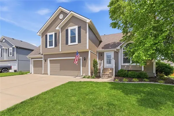 507 River Birch Road, Raymore, MO 64083