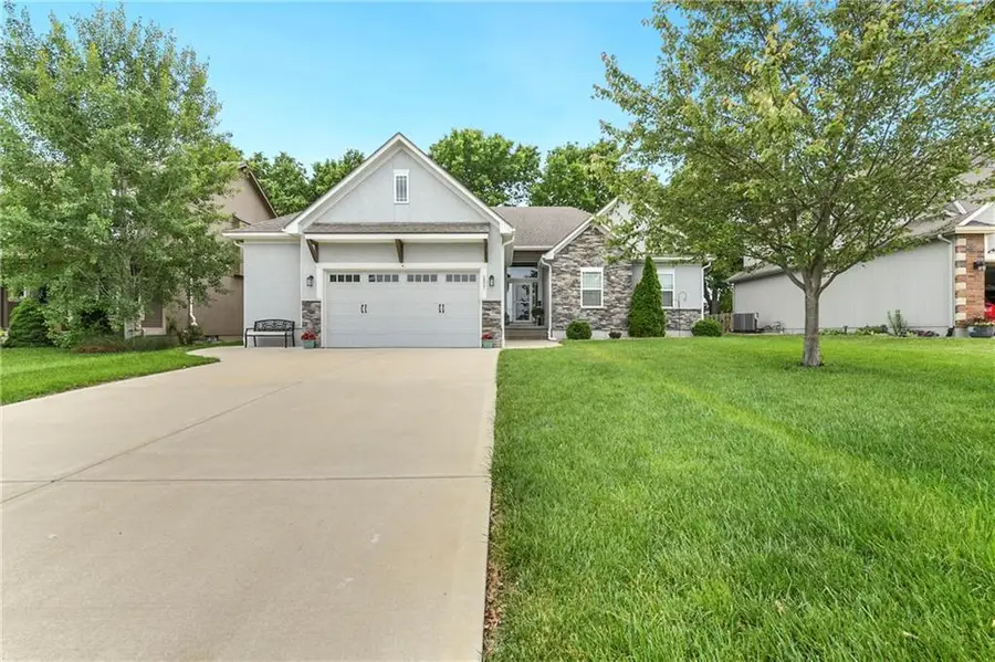 2821 SE Jennifer Drive, Lees Summit, MO 64063 - #3