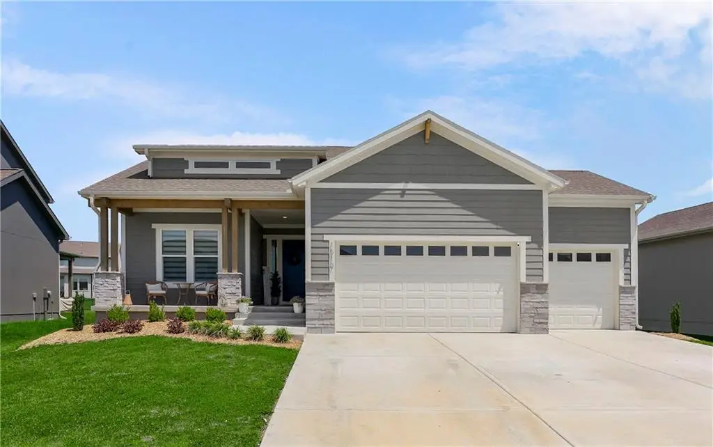 1510 Arbor Park Drive, Lees Summit, MO 64082 - #1