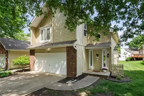 12015 Mackey Street, Overland Park, KS 66213