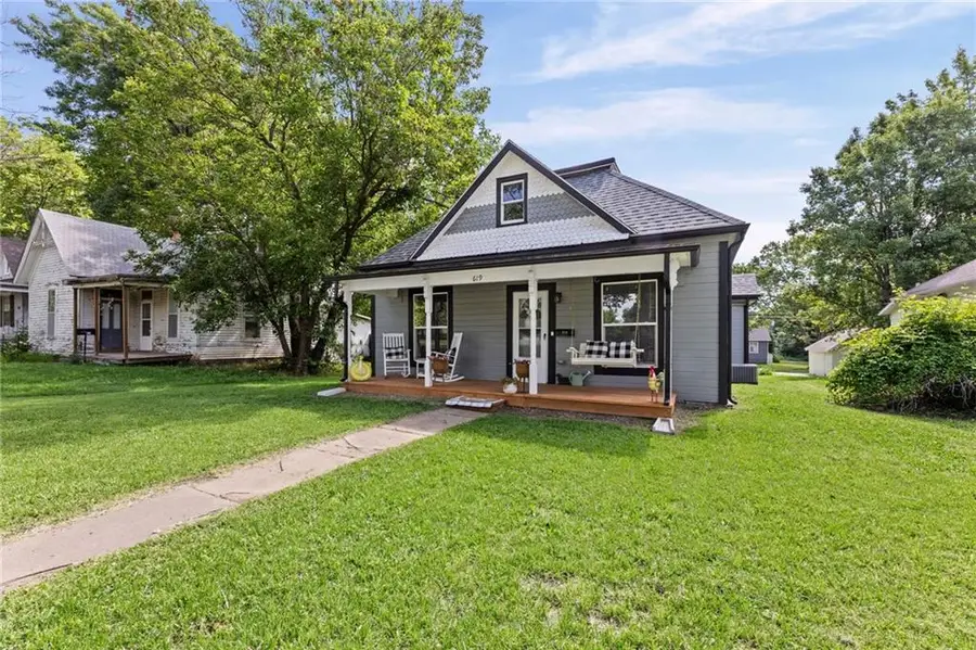 619 N Main Street, Ottawa, KS 66067 - #3